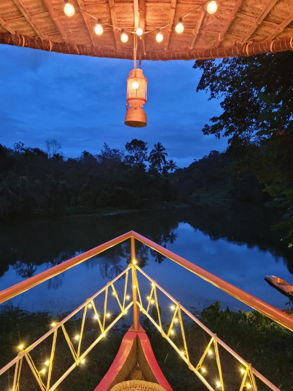 Апартаменты Noah'S Nest Tree House Теккади Экстерьер фото