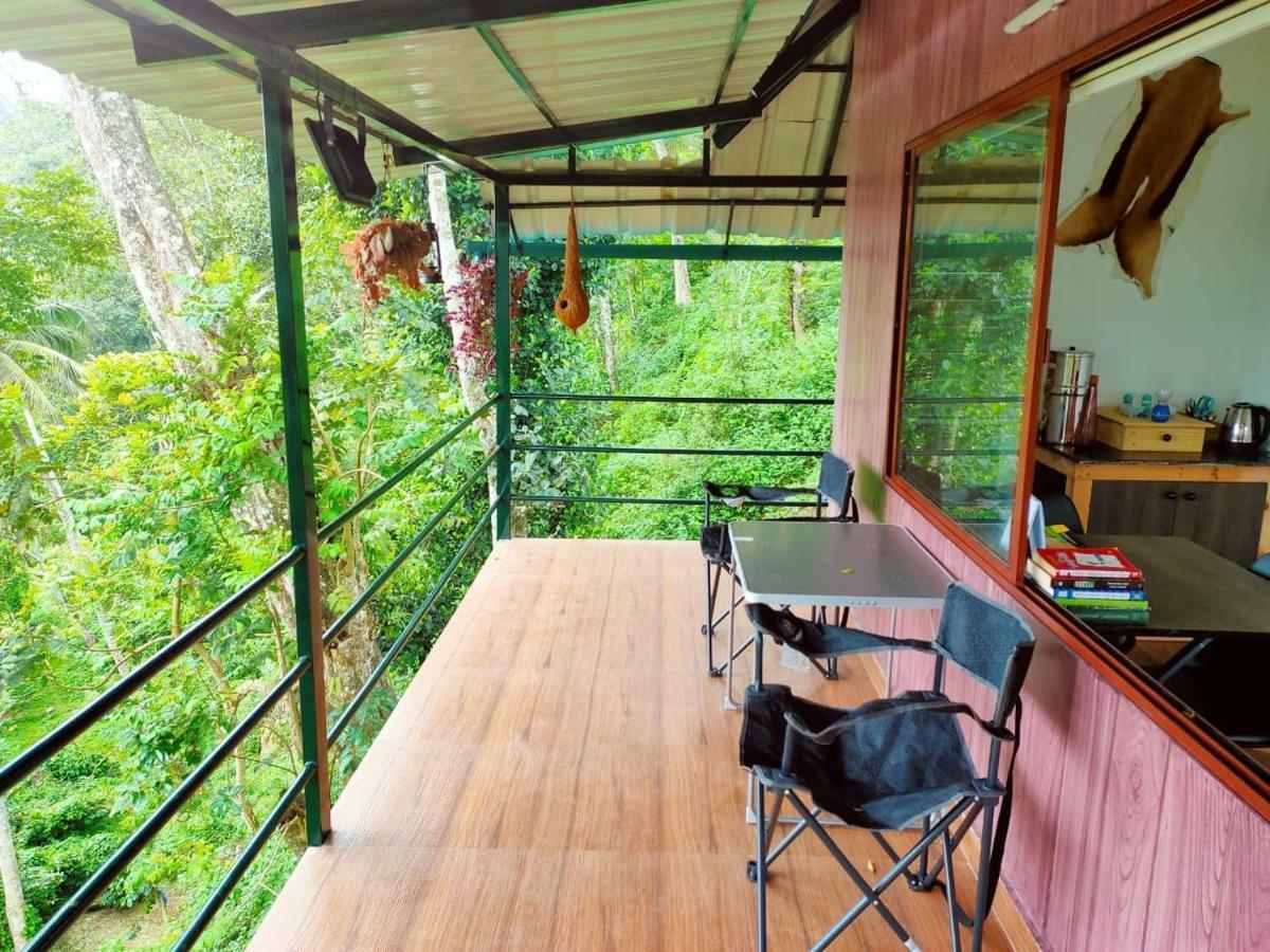 Апартаменты Noah'S Nest Tree House Теккади Экстерьер фото